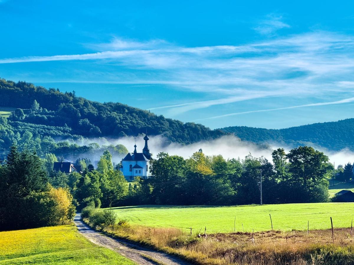 Klimkowka Pod Gwiazdami - Sauna, Jacuzzi, Basen Bagian luar foto